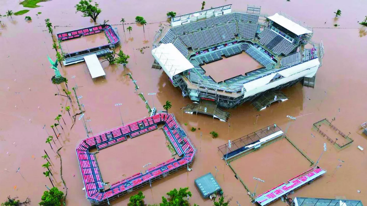 颶風侵墨 球場變澤國