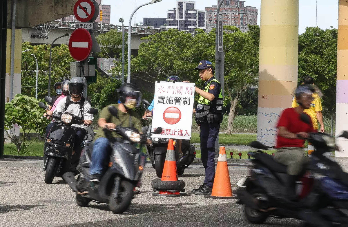 強颱山陀兒來襲 北市水門下午5時關閉