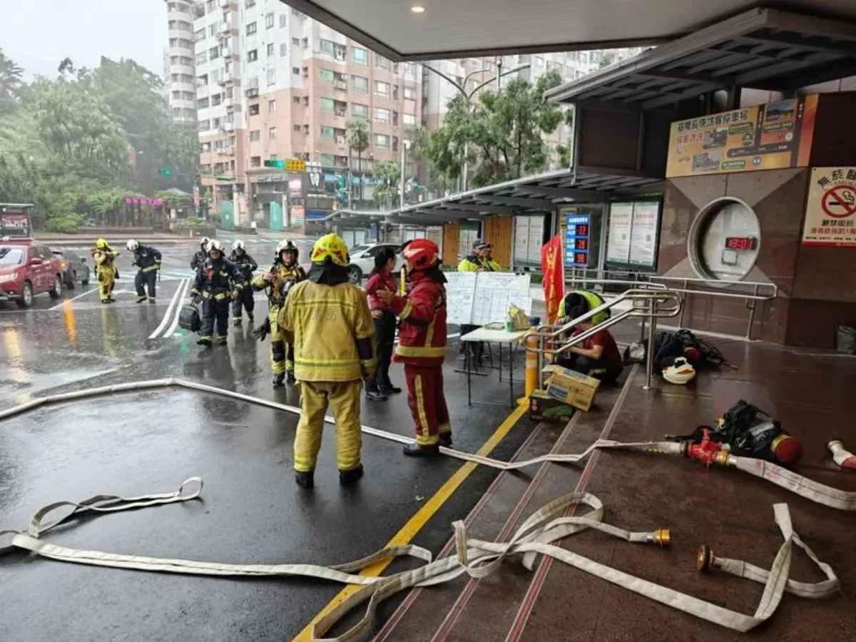 基隆長庚醫院13樓冒濃煙 急疏散逾百人