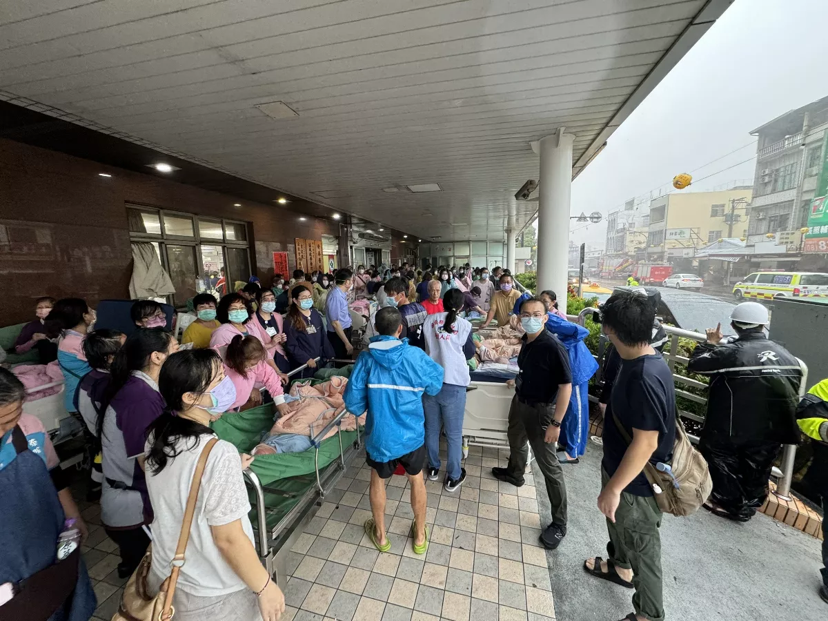 東港安泰醫院大火增至9死 失聯員工尋獲後搶救不治