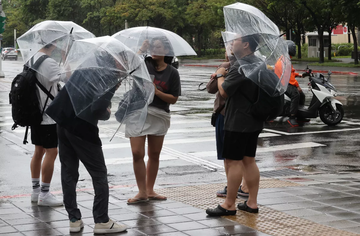 颱風山陀兒登陸後減弱 全台僅剩3縣市達停班課標準