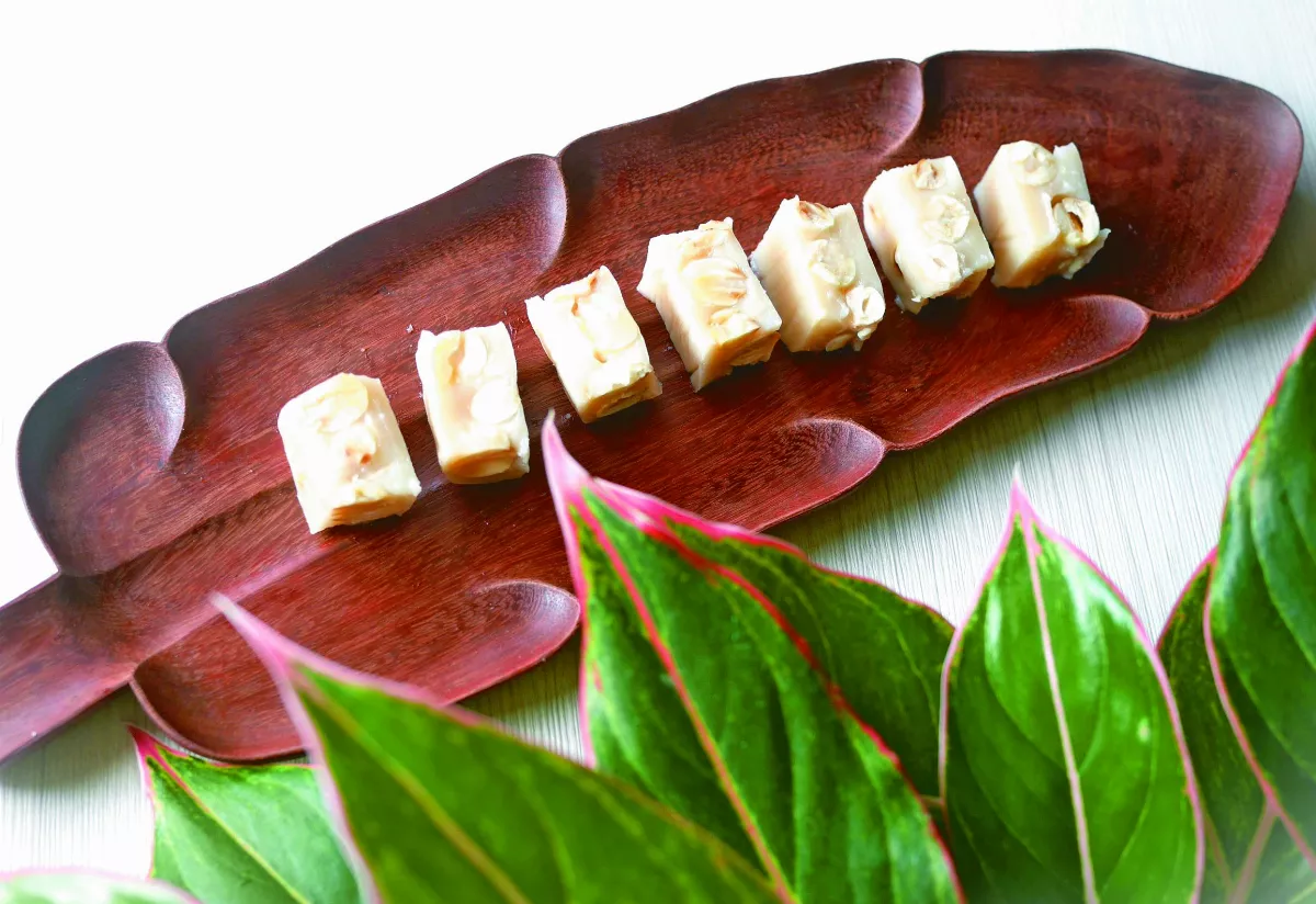 【逸饗蔬食】西遞行旅 現剝蓮子鮮食