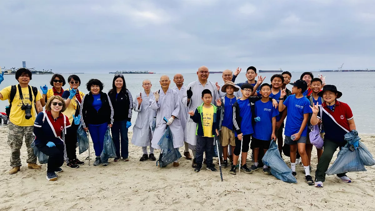 BLIA LA Members Rejuvenate Their Spirits by Cleaning the Beach for International Coastal Cleanup Day
