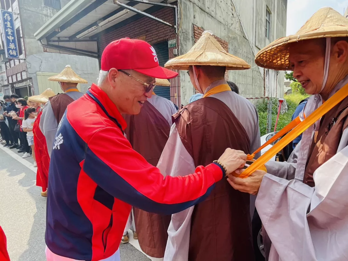 百萬人行腳托鉢 佛光山為教育種福田