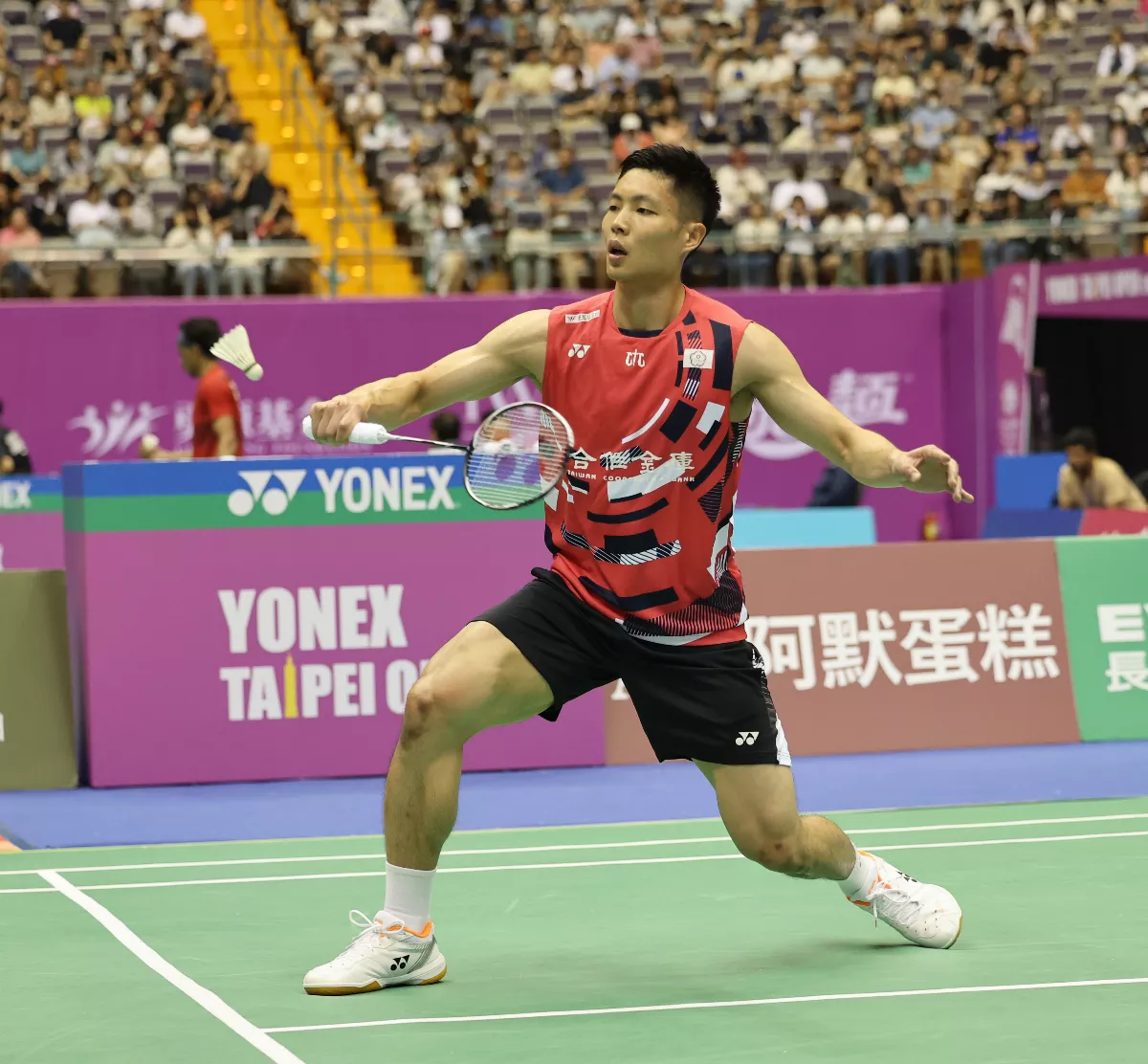 羽球／3局力退渡邊航貴 周天成北極賽前進決賽