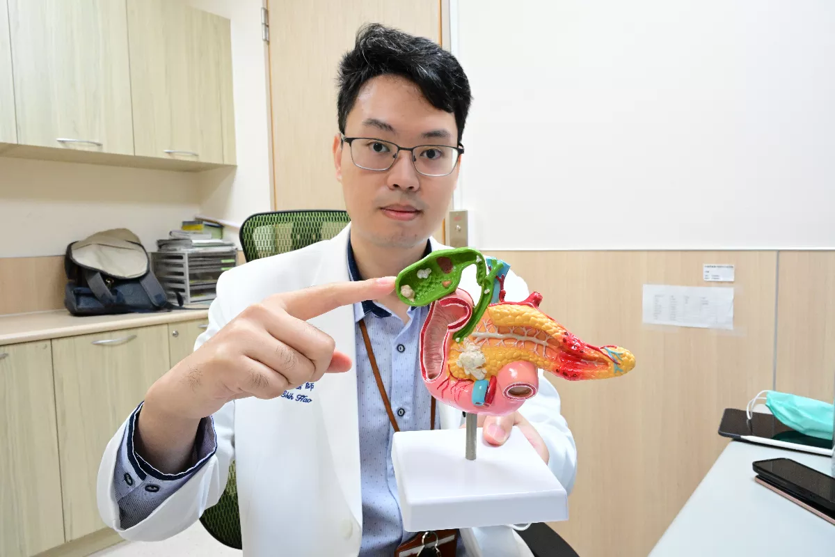 嗑鍋後腹痛難耐 急性膽囊炎惹禍