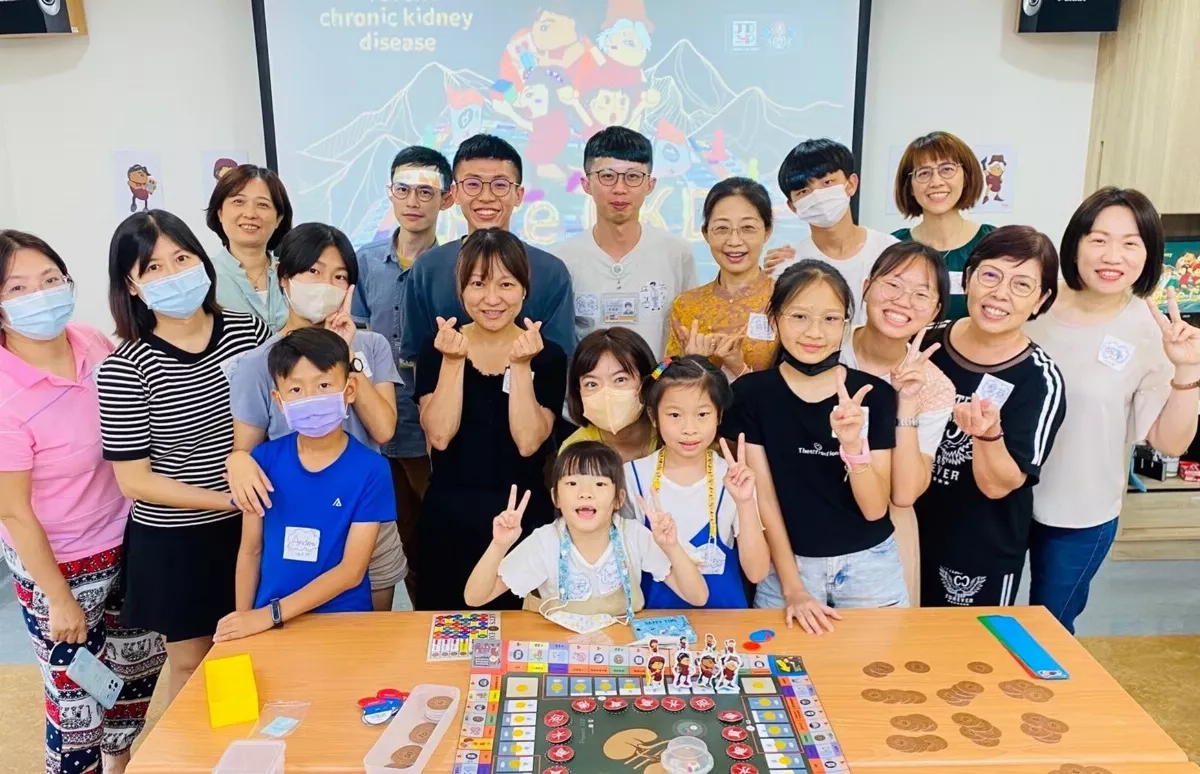 實踐大學社會責任  弘光科大設計腎臟防治趣味桌遊