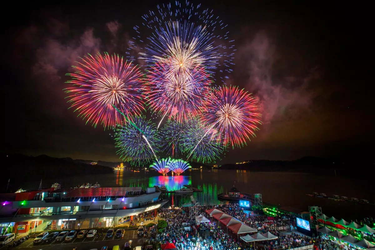 日月潭花火節 伊達邵碼頭登場