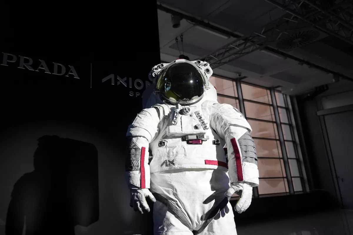 NASA挑戰登月球南極 太空人將穿Prada設計服裝