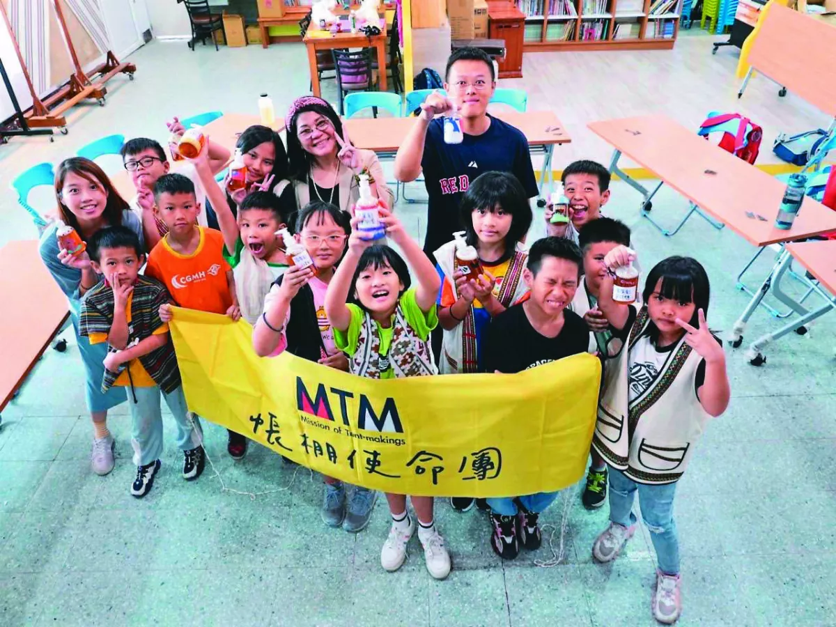 黃多加 創帳棚使命團行善助人