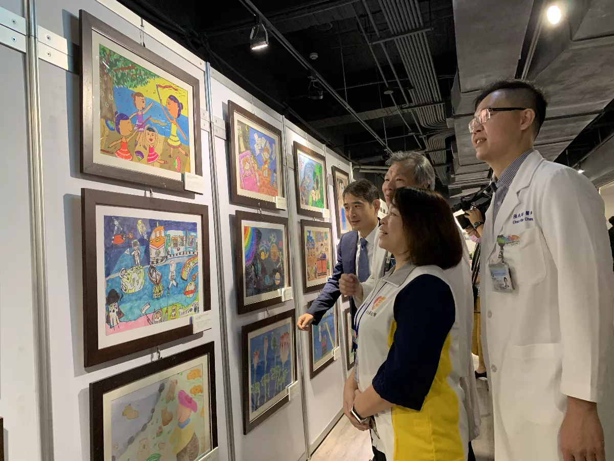 渴望輝陽 用彩筆幻化生命和煦的陽光