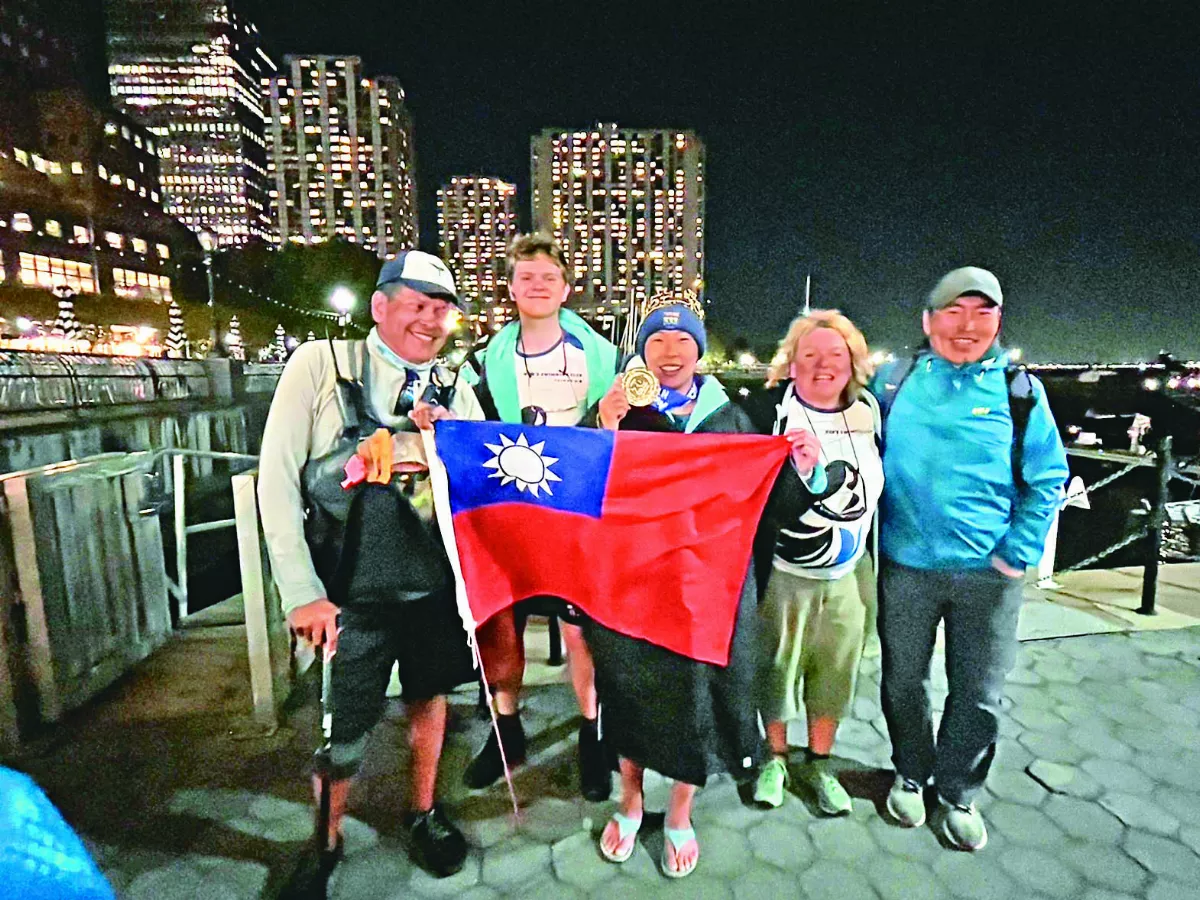 泳渡3大開放水域 許汶而台灣第一人