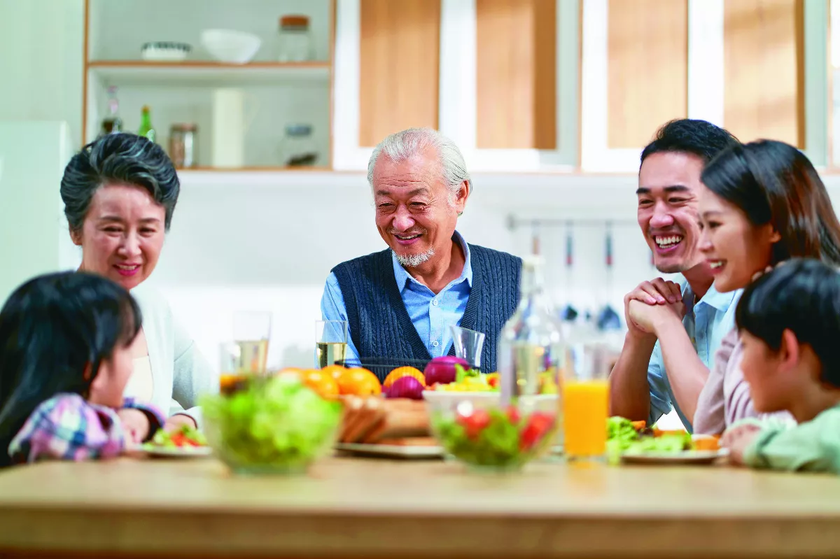 憂鬱症長輩僅1.3%就醫 家人傾聽陪伴求助專業