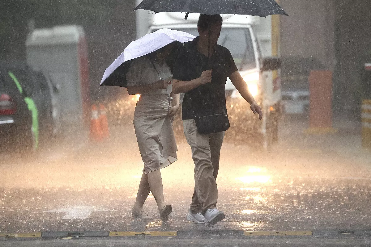 強颱康芮侵台 13縣市豪雨特報
