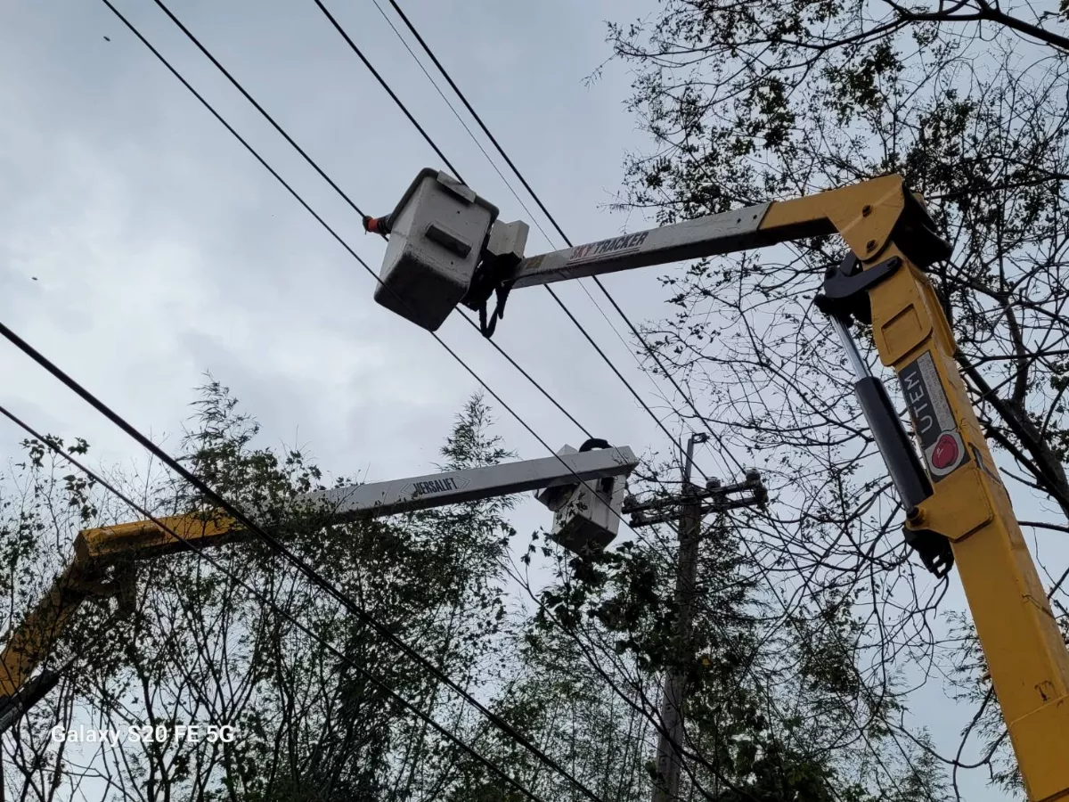 颱風康芮造成95.7萬戶停電 台電搶修復電率逾9成7