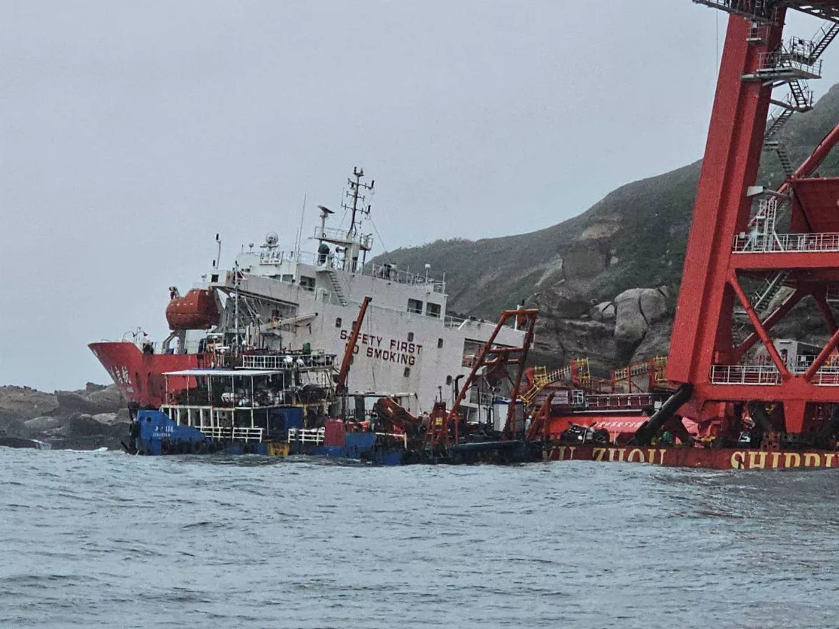 風浪仍大 野柳陸籍擱淺輪無法抽油