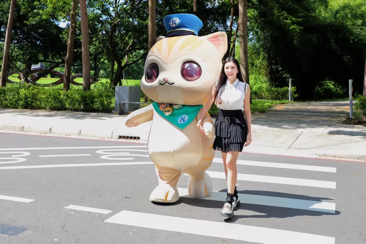 路口安全至上 蜜柑站長攜手藝人宣導道安