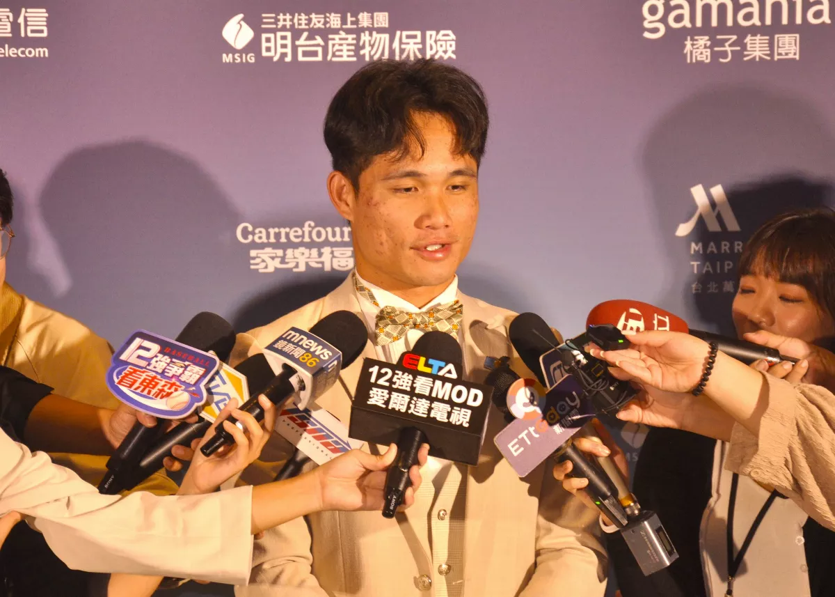 中職／李凱威二壘雙料連霸 預告想爭安打王
