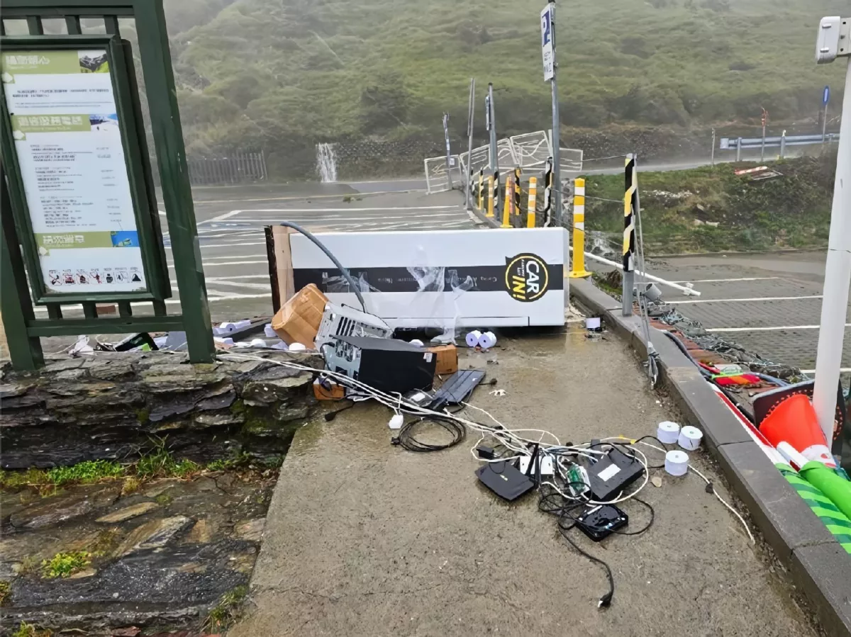 設備擋不住17級陣風 合歡山停車場收費全喊停