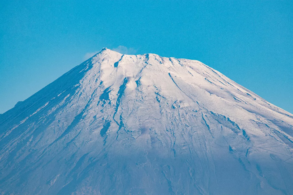 富士山終於下雪了！創歷年來最長無雪期紀錄