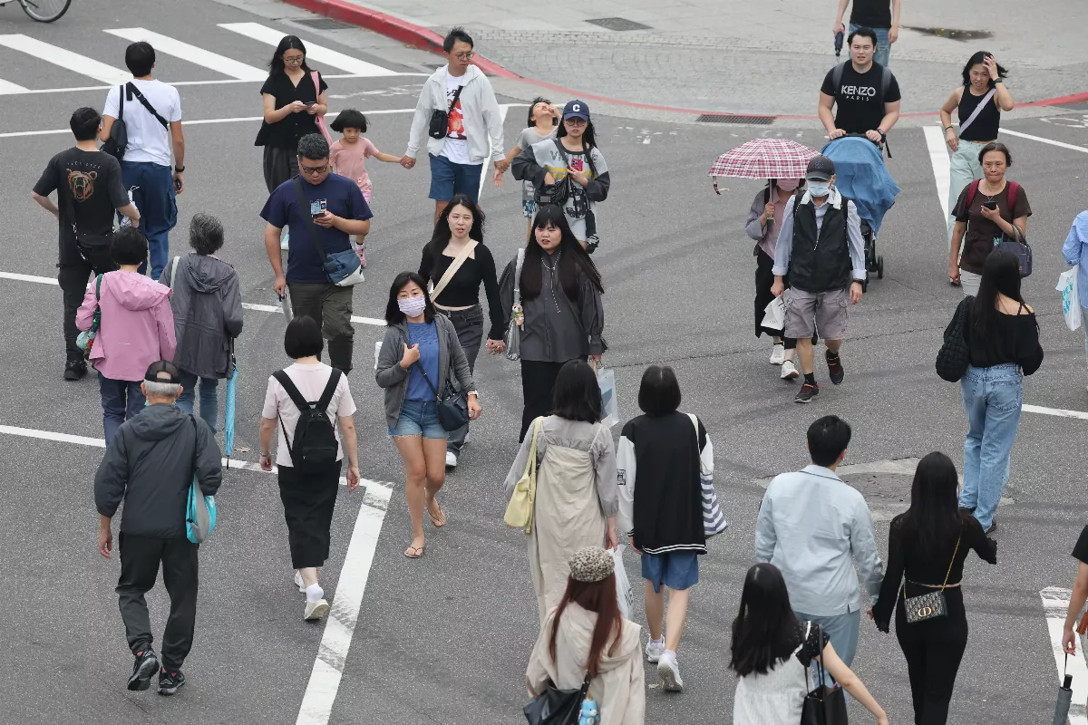 10月新生兒人數創單月新高 但總人口仍「生不如死」