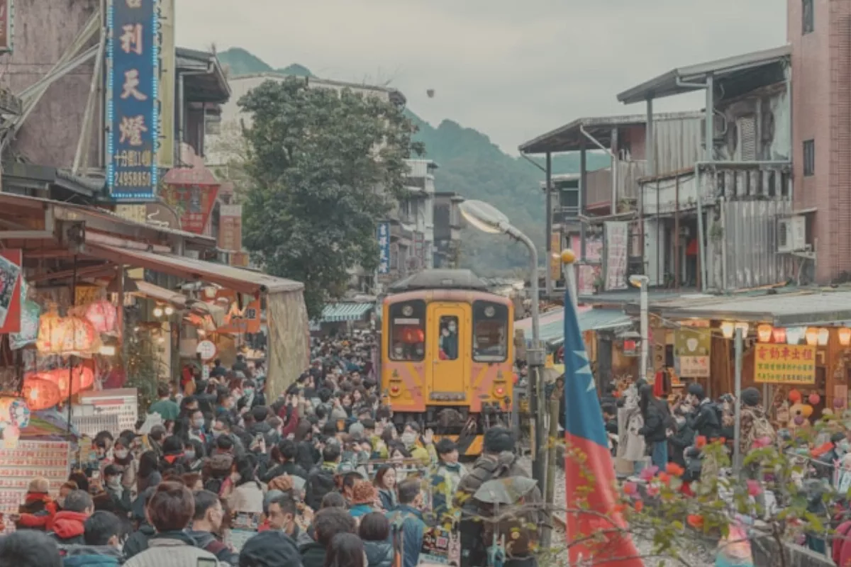台鐵推動文化保存 苗栗火車頭園區估年底開幕