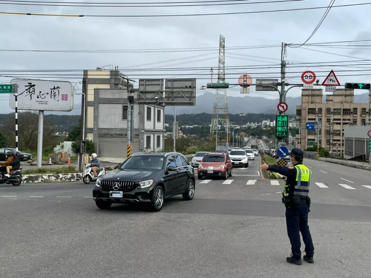 交通事故亡亮紅燈 交通部輔導桃園市道安會議