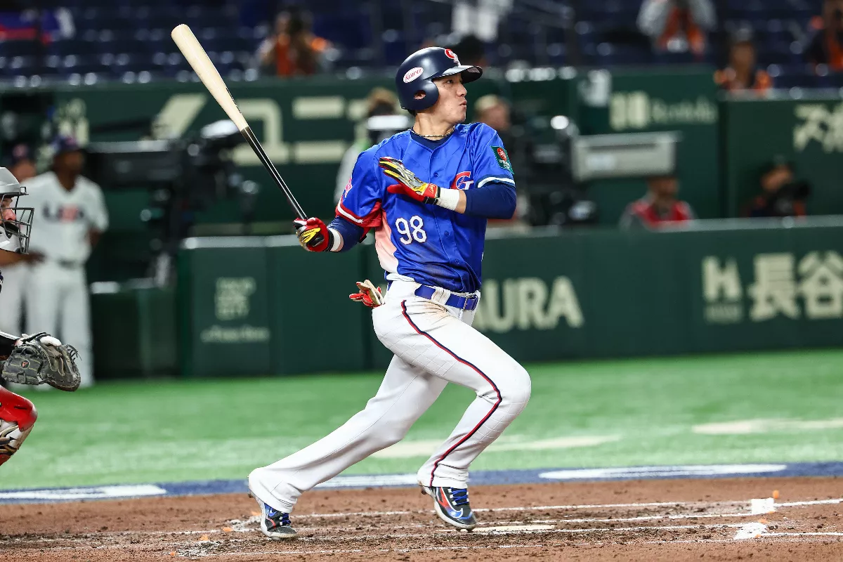 12強現場／美技驚豔全場 陳晨威撞完大巨蛋再撞東蛋