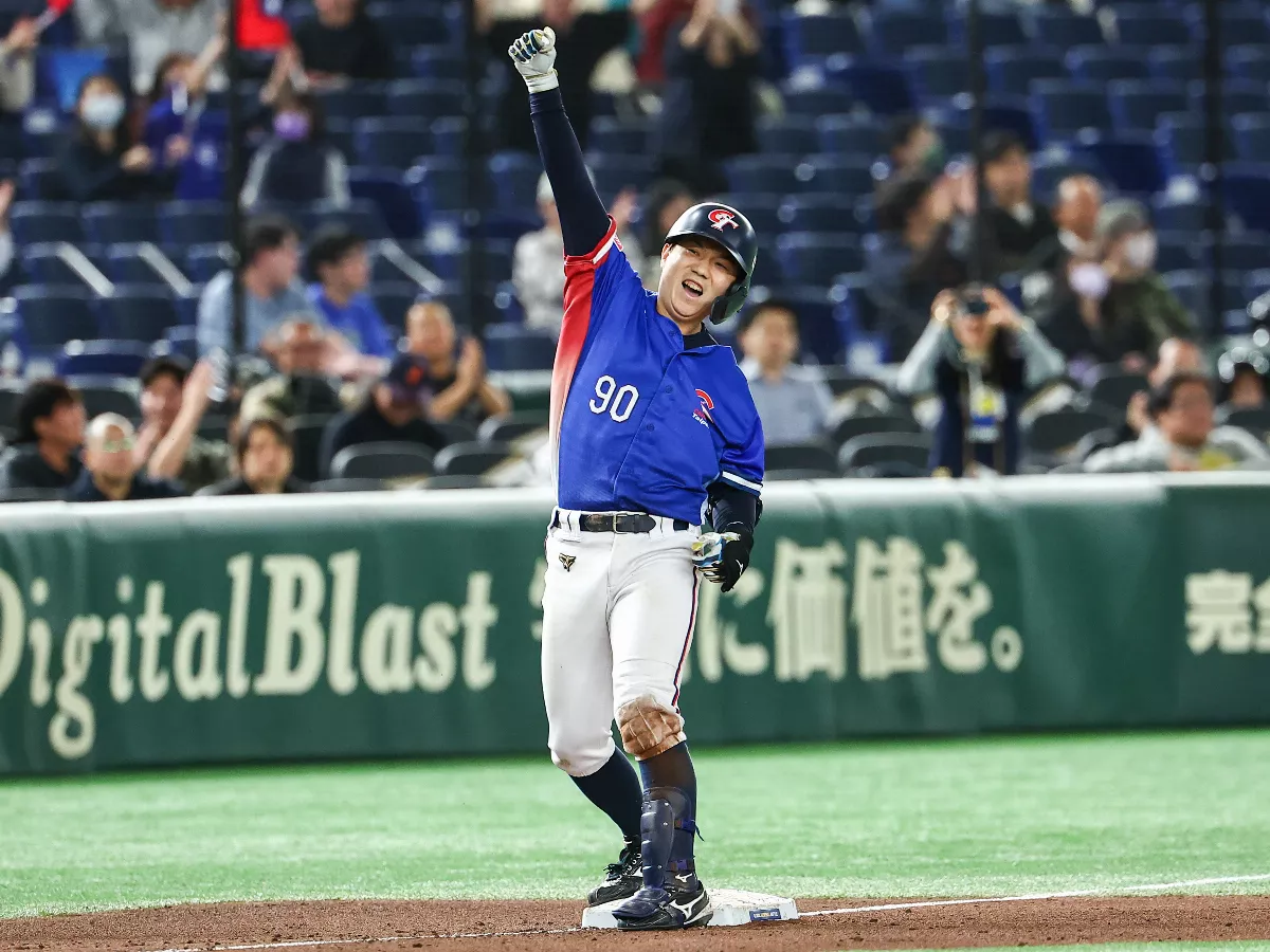 12強現場／滿壘敲安隔局挨觸身 江坤宇轉頭一看157