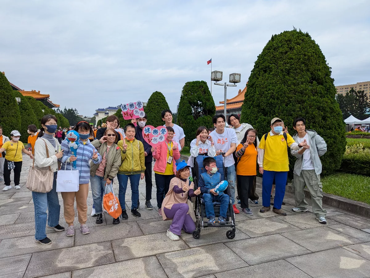 健身女神為憨兒發聲 健走挺心智障礙者