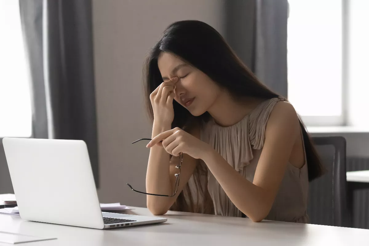 輕忽乾眼症恐致角膜潰瘍 人工淚液、熱敷可舒緩
