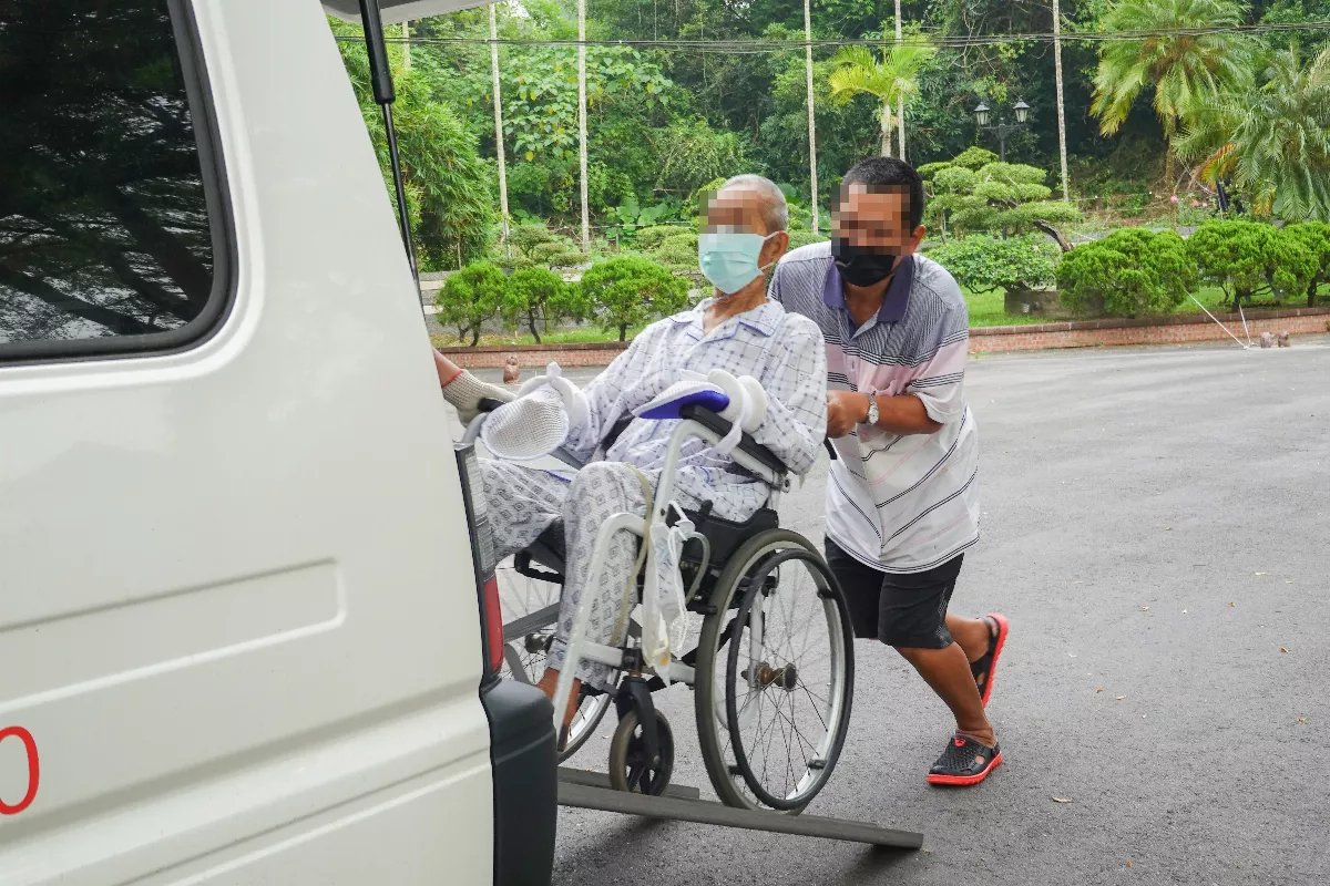 浪子回頭金不換  更生人做長照工作重拾自我