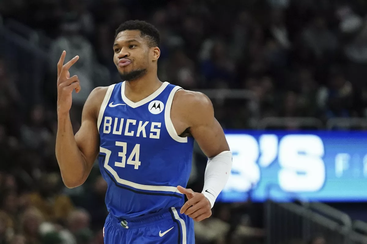 NBA／公鹿「字母哥」復出42分大三元 率隊擊退巫師6連勝
