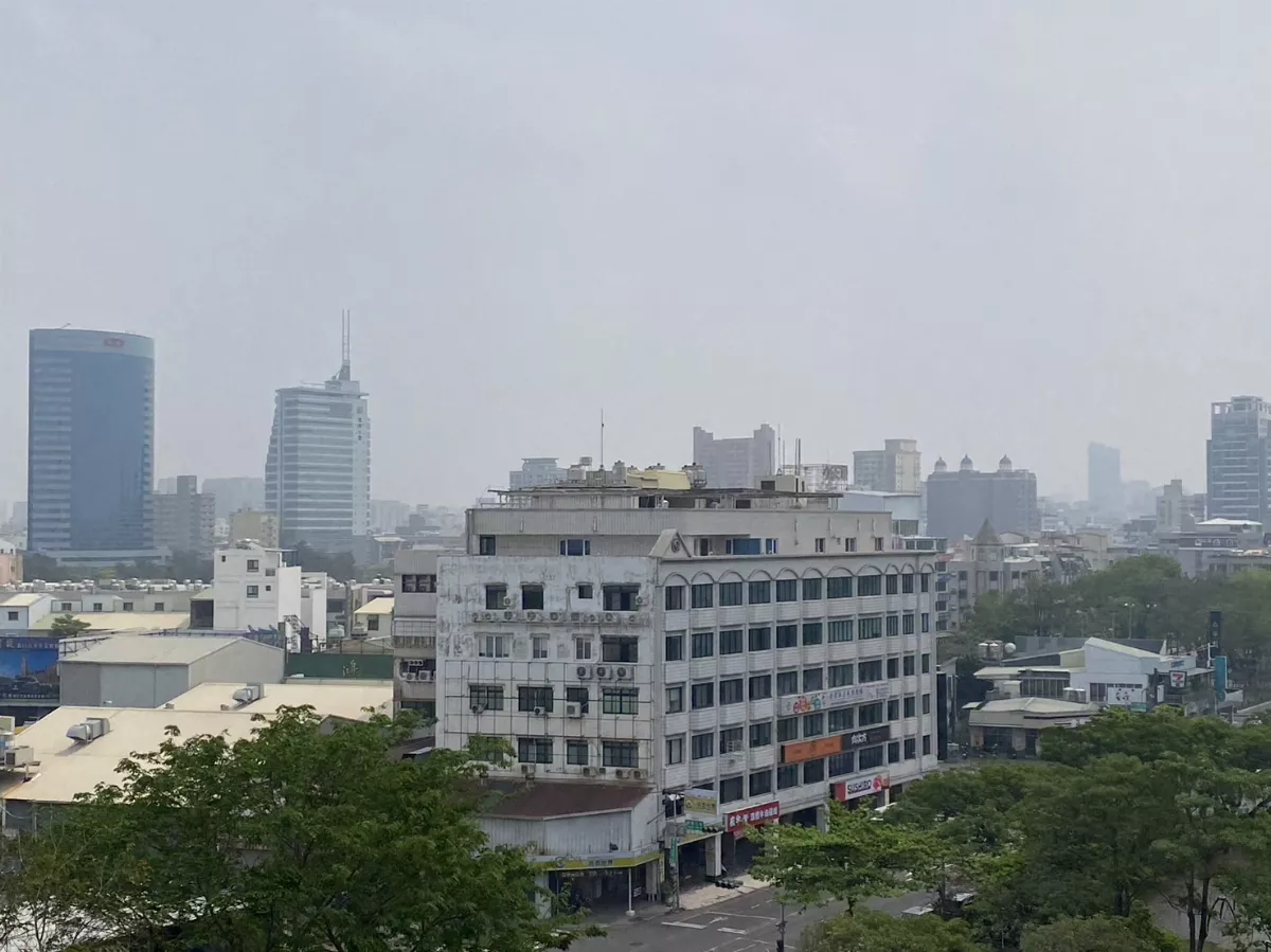 台南空品不健康 衛生局籲外出戴口罩