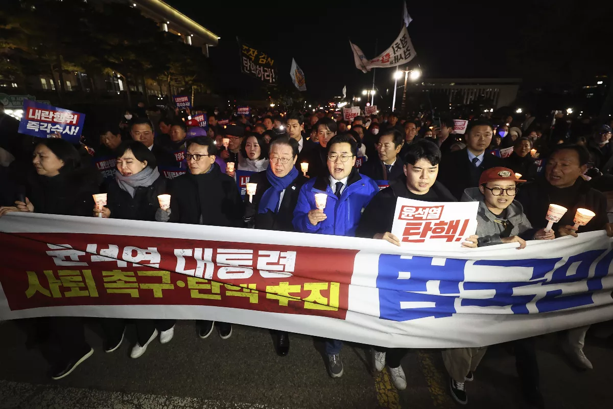 韓議員正式提出彈劾總統動議 國會7日晚間表決