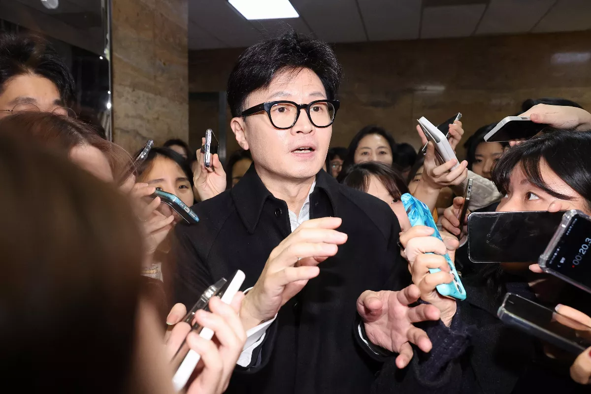 韓執政黨魁晤尹錫悅 堅持停止總統權力