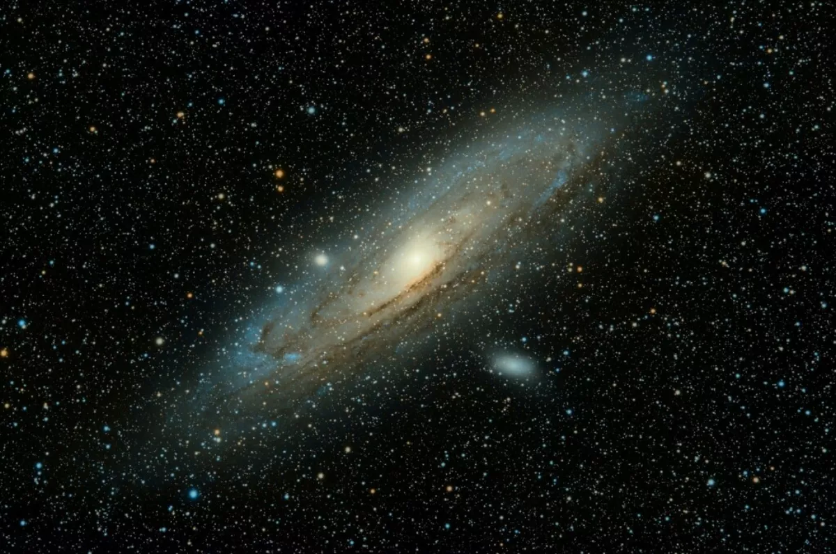 宇宙加速膨脹 科學家猜測與它有關