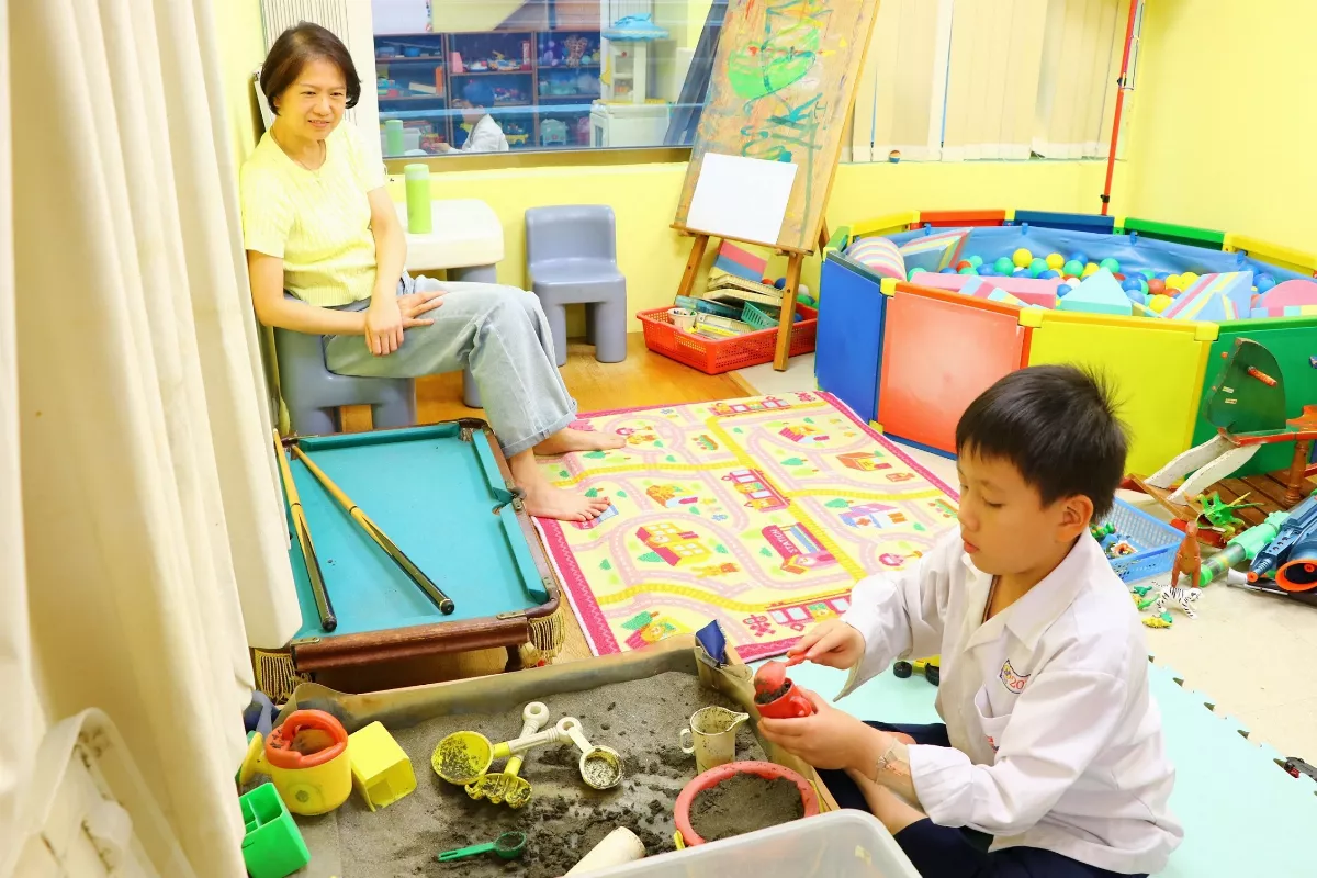 8歲燙傷童勇敢向上  陽光獎最年輕得主