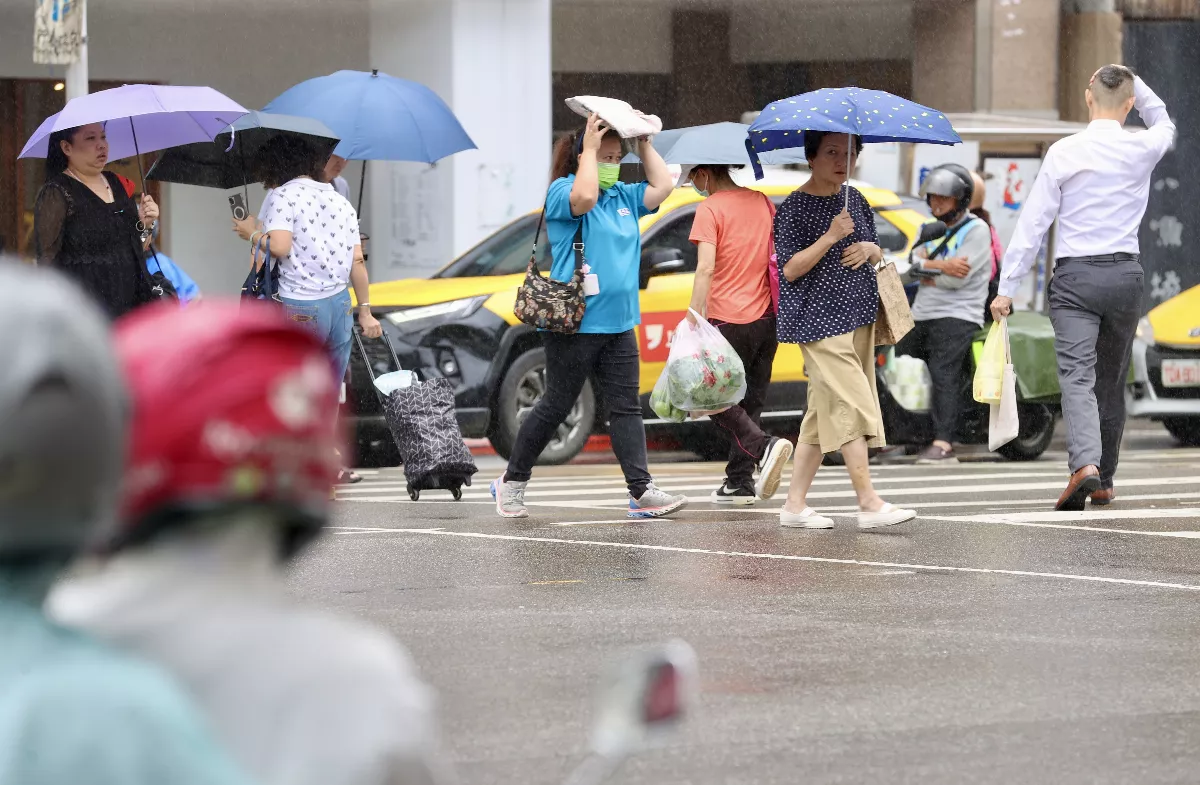 12日桃園以北、宜花有雨 周末全台轉乾冷