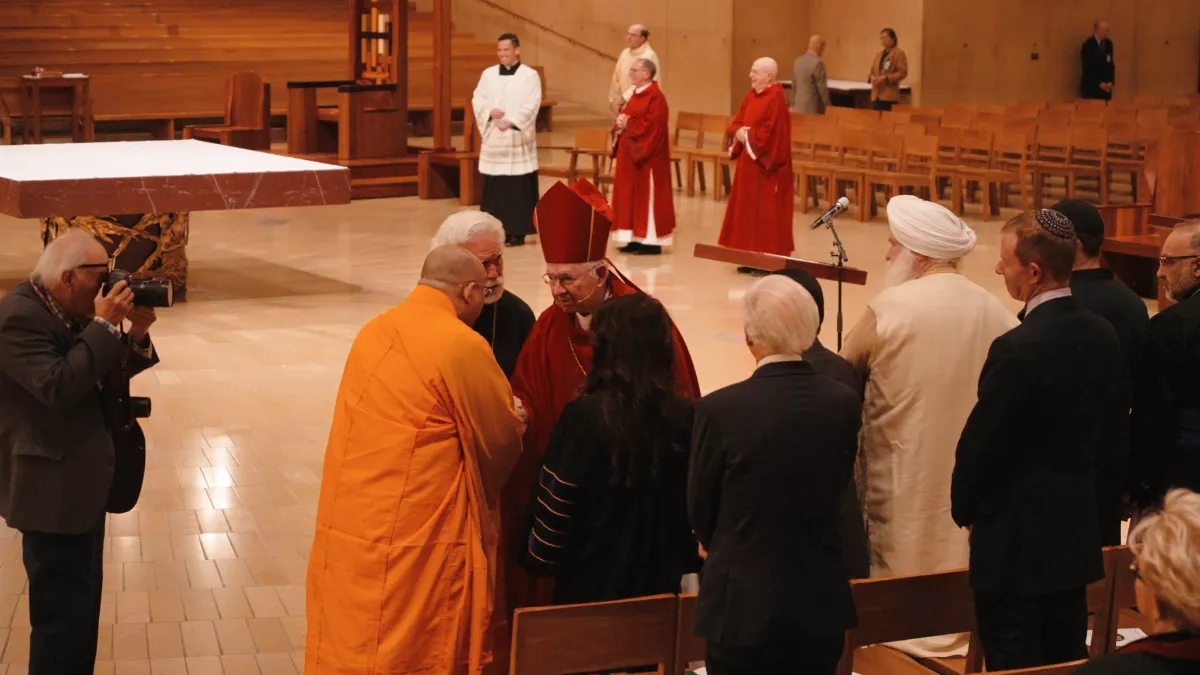 Bridging Faiths: Hsi Lai Temple Participates in LA County's Red Mass