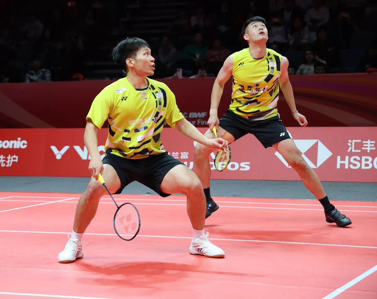 羽球／李洋最後一舞告捷 年終賽首戰險勝自家人