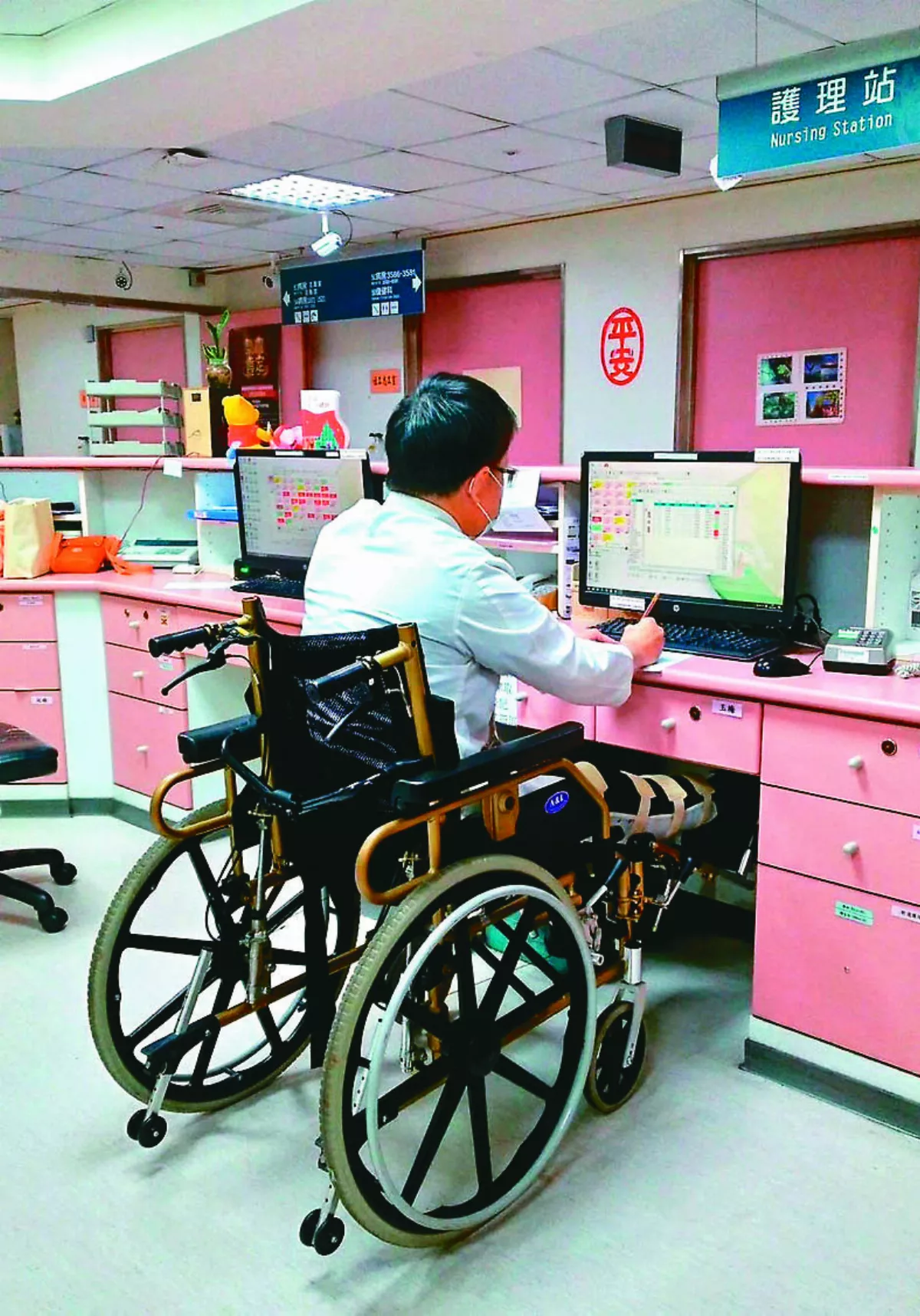 坐輪椅仍堅持看診 張常勝造福偏鄉醫療