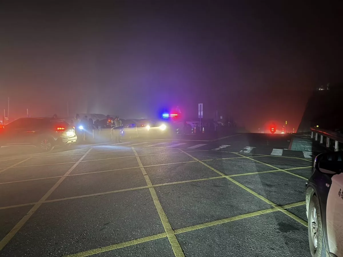 人車湧合歡山賞雙子座流星雨 南投警方加強勤務疏導