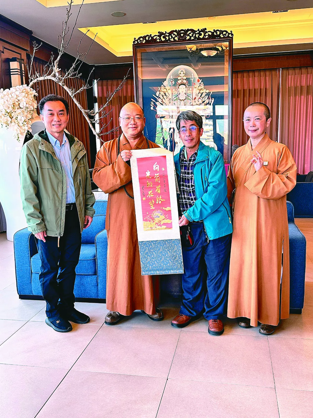 禮佛還願 文史工作者鄭武郎訪佛光山