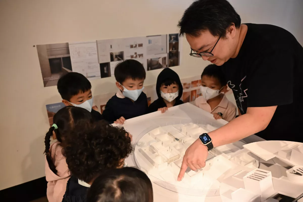 小小建築師體驗營開跑    大學生領孩子藉遊戲探索空間設計
