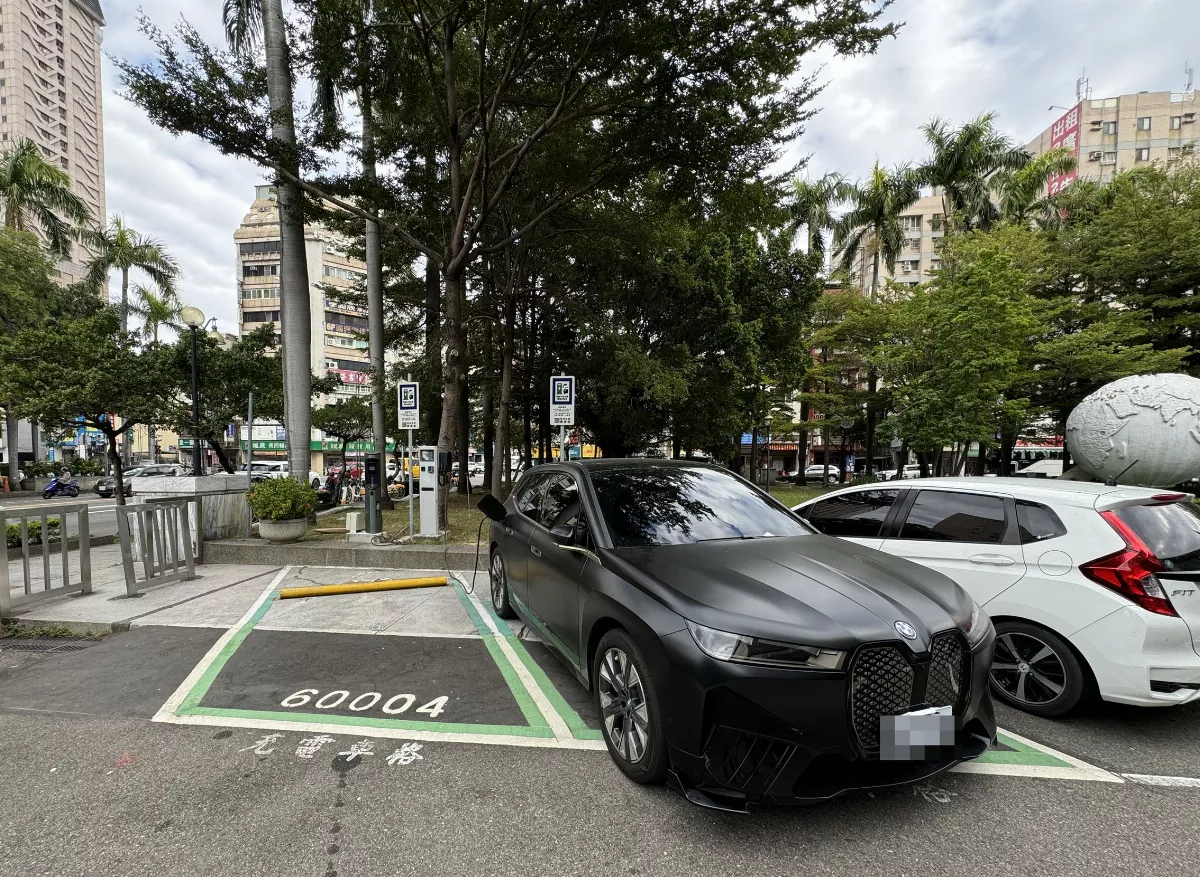 電動小客車徵收汽燃費 擬2030年開徵