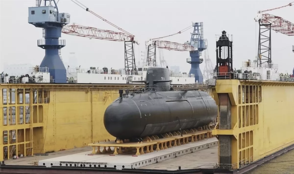 國造潛艦海鯤艦明年預算初審過關 不凍刪有但書