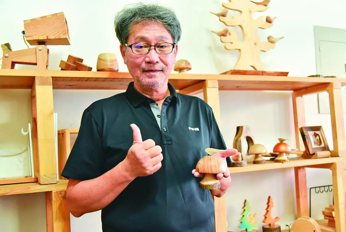 電腦繪圖講師 61歲開木工坊圓夢