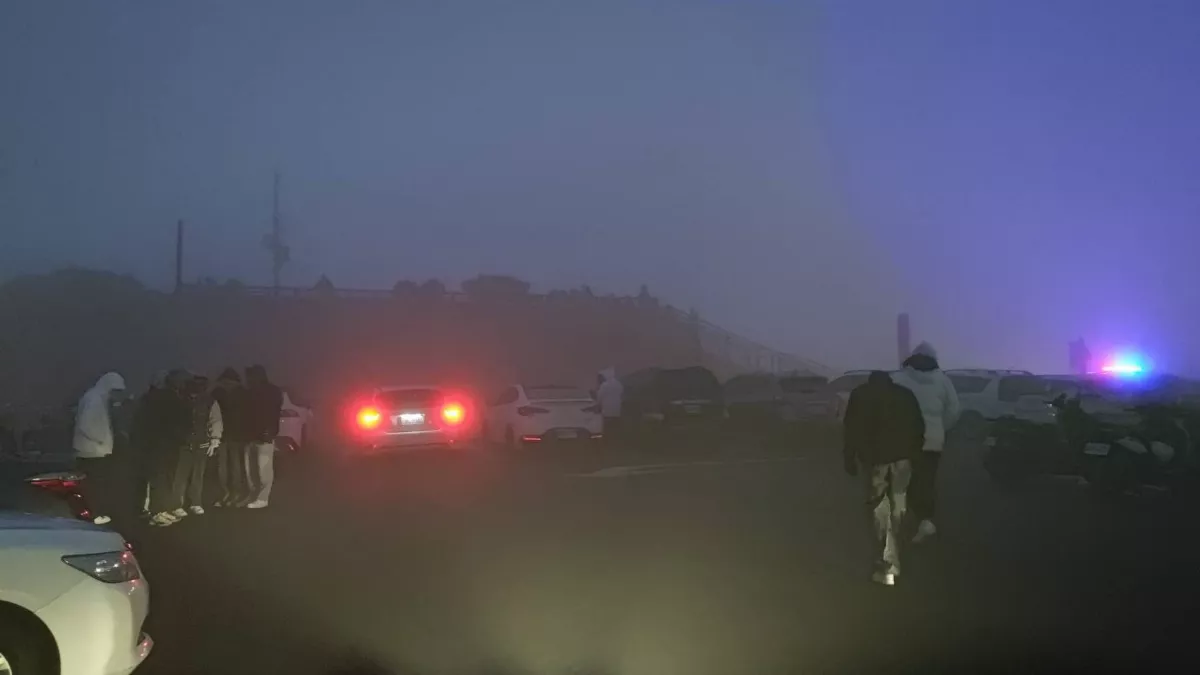 合歡山路邊結冰柱 民眾上山務必備妥雪鏈