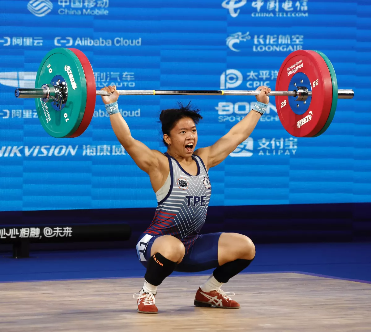 舉重亞青賽／陳冠伶奪3金 挺舉破全國與亞洲青年紀錄